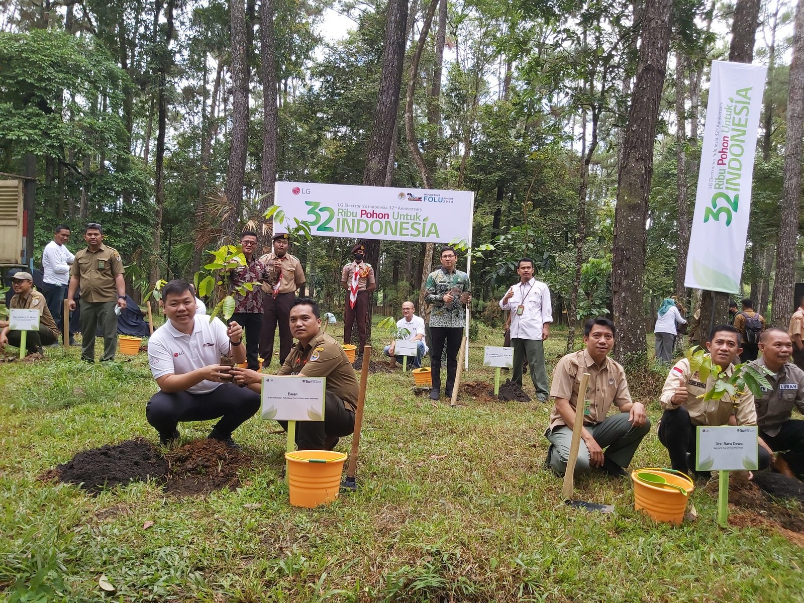 Siapkan 15,000 Bibit Tanaman, LG Dukung Lingkungan Berkelanjutan di Sumatera Selatan