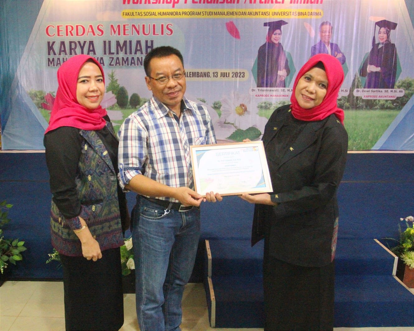 Fakultas Sosial Humaniora Universitas Bina Darma mengadakan Workshop Pelatihan Penulisan Artikel Ilmiah