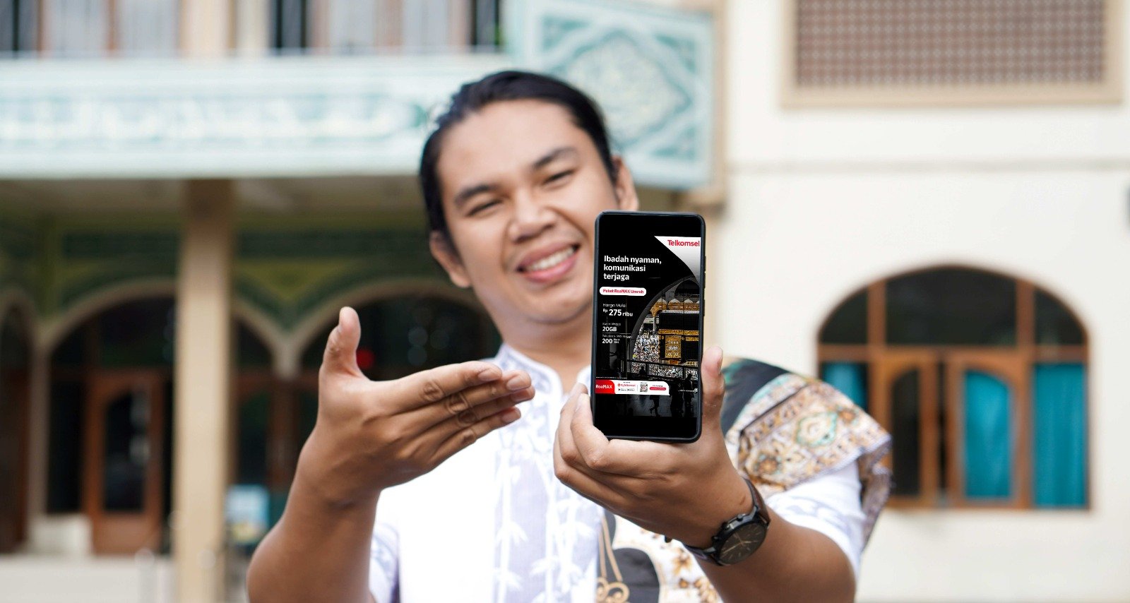 Paket RoaMAX Umroh Hadir dengan Kuota Internet Lebih Besar Hingga 20 GB dengan Harga Lebih Terjangkau