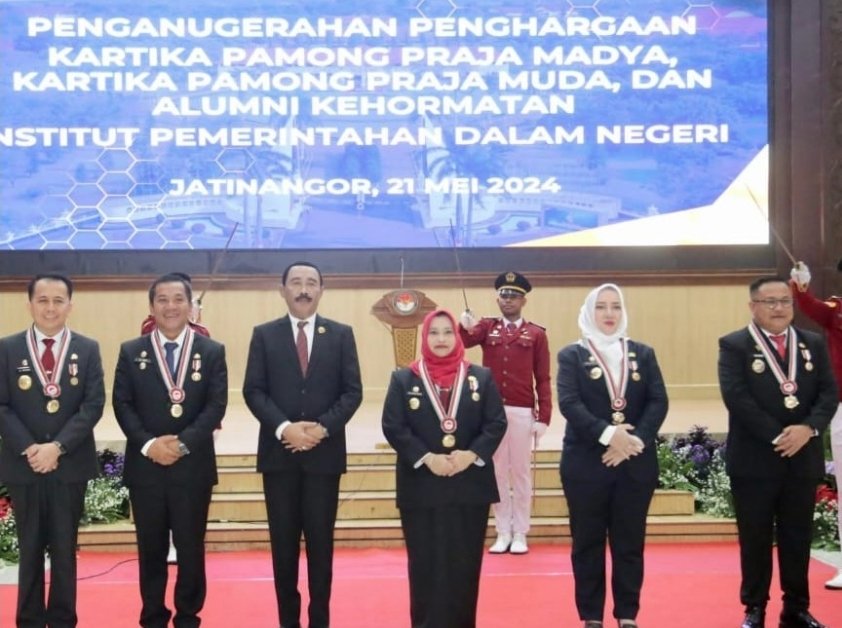 Pj Gubernur Sumsel Agus Fatoni Terima Penghargaan Kartika Pamong Praja Madya dari IPDN