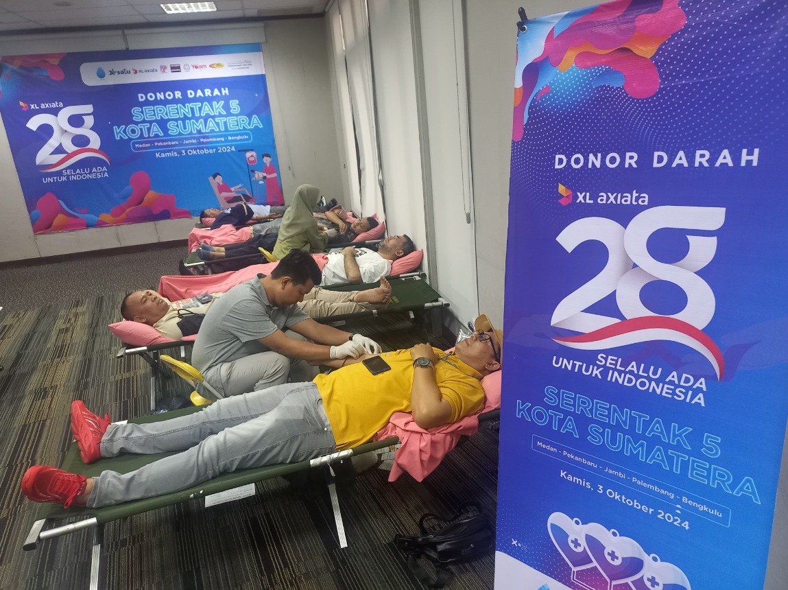 HUT XL Axiata Ke-28 Karyawan XL Axiata Gelar Donor Darah di 5 Kota Sumatera