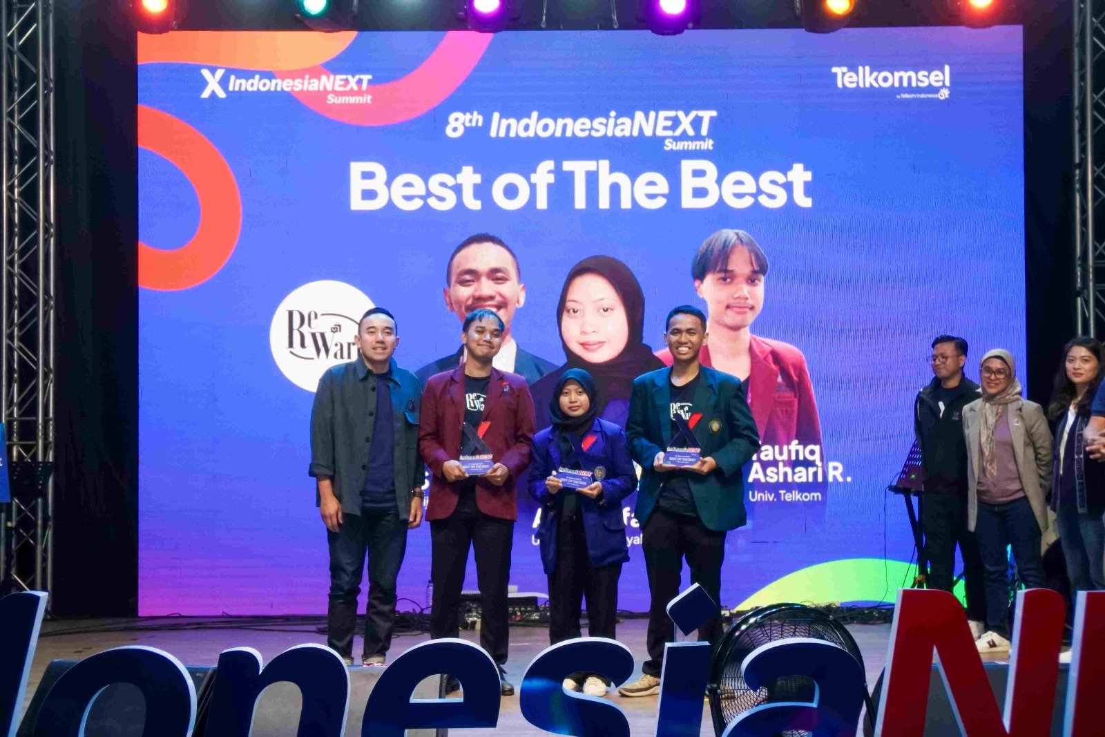 Telkomsel Dorong Semangat Inovasi Digital di IndonesiaNEXT 2024