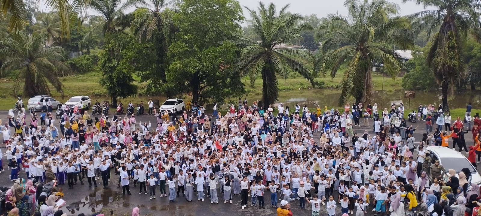 Siswa TK dan SD Antusias Ikuti Sikat Gigi Masal Bersama Doknan