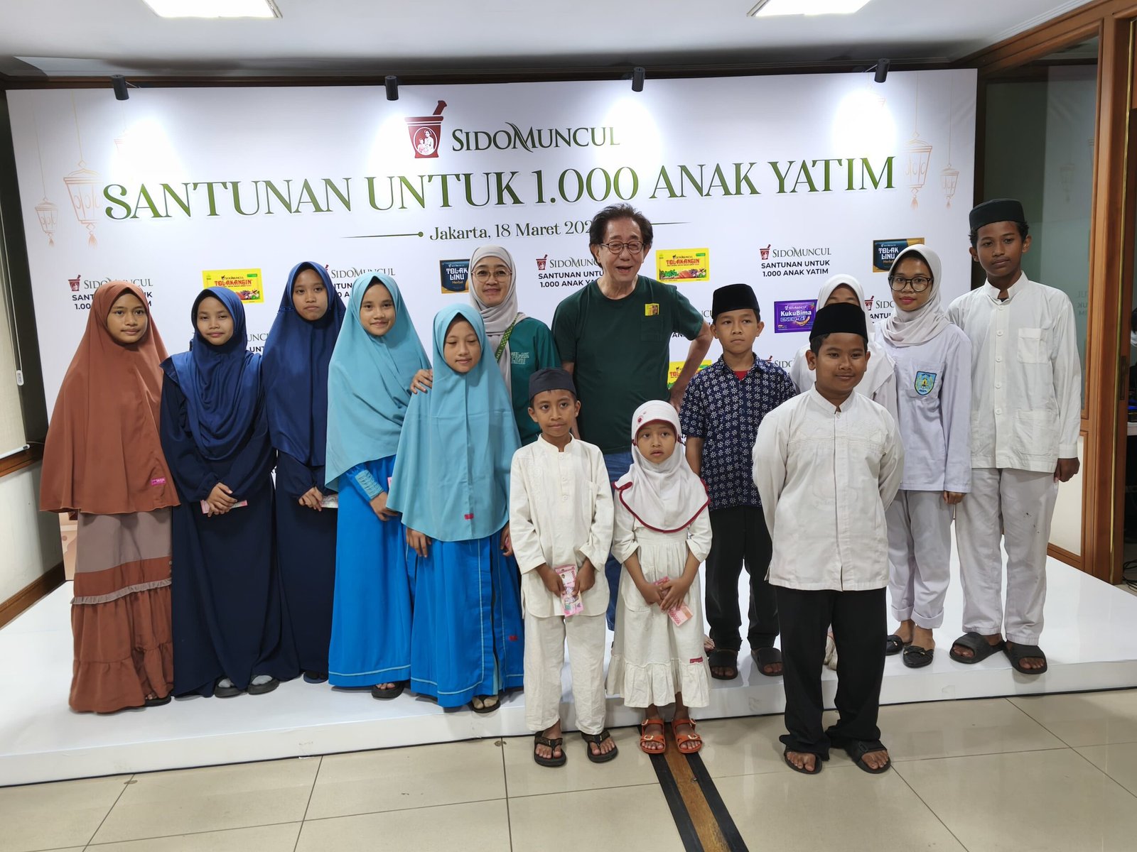 Sidomuncul Berbagi Kasih Kepada 1000 Anak Yatim di Jakarta, Salurkan Bantuan Senilai Rp200 Juta Rupiah