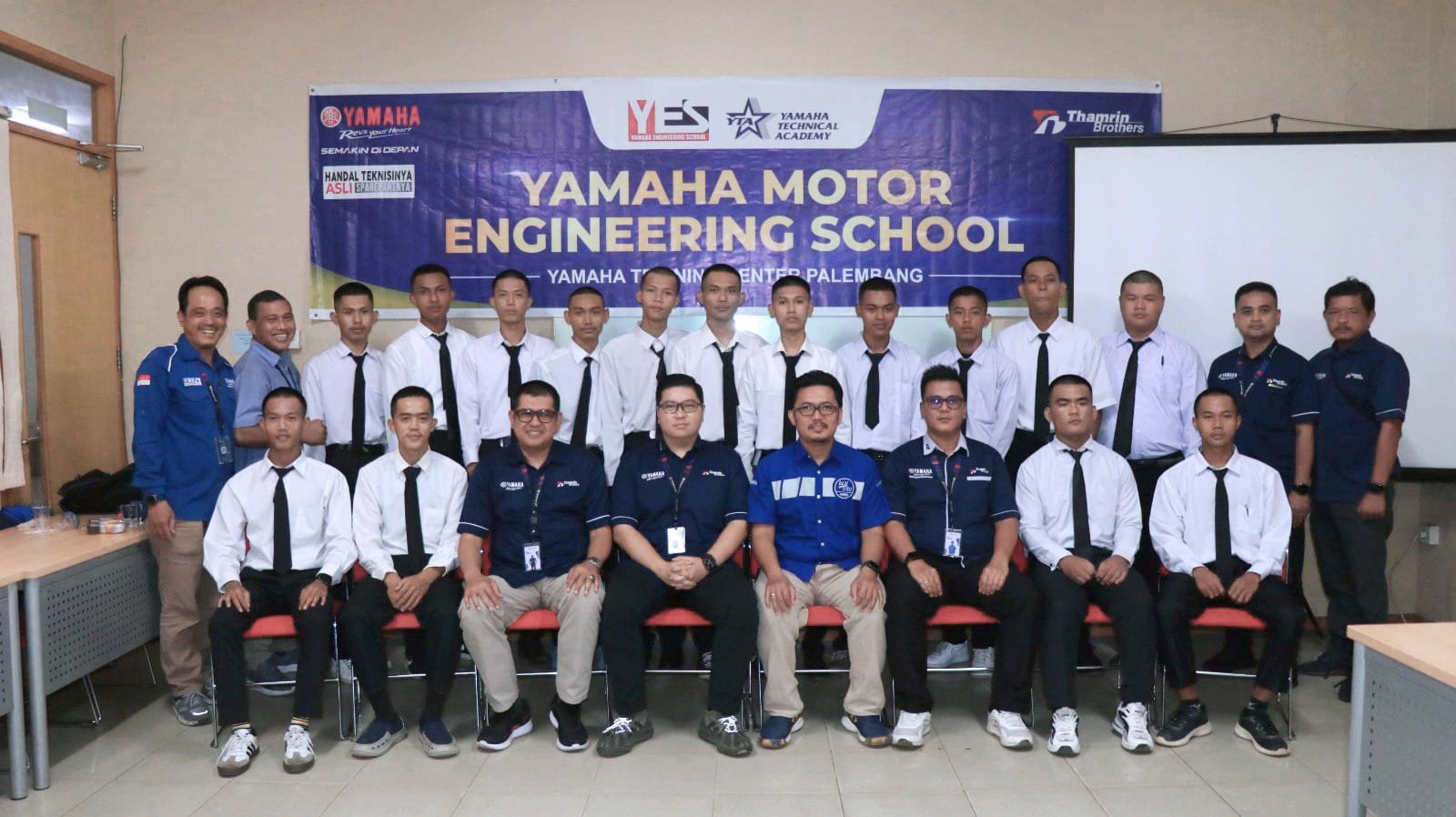 Main Dealer Yamaha PT Thamrin Brothers Gelar Pelatihan dan Pemagangan Yamaha Enginering School ke 14