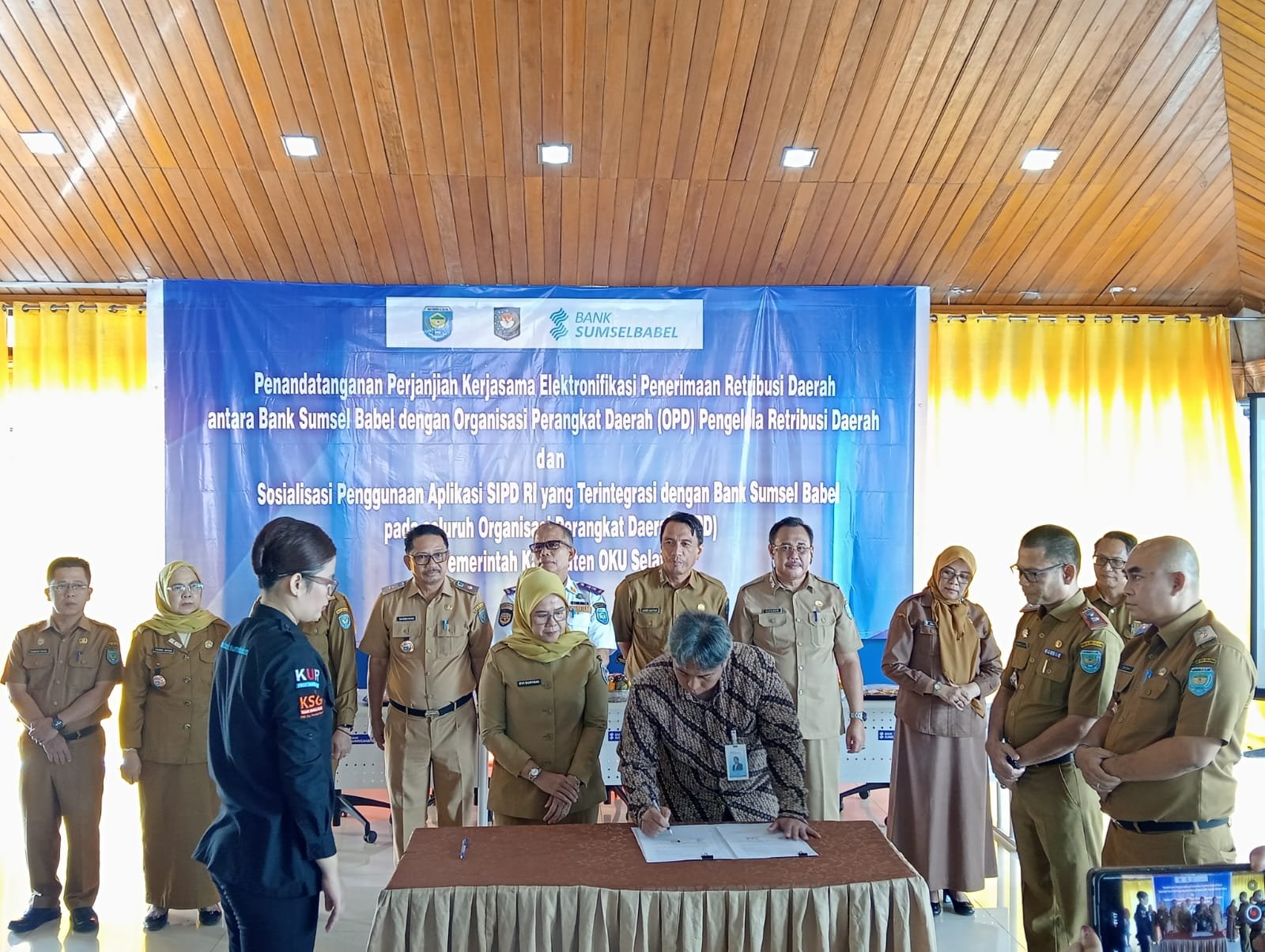 SIPD-RI Terintegrasi, Retribusi Daerah Lebih Mudah dan Transparan untuk Warga OKU Selatan