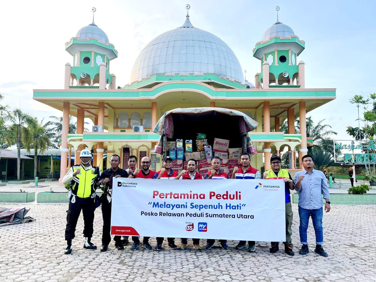 Bersama Pertamina Peduli, PGN Pasok Logistik Dapur Umum dan Instalasi Darurat Air Bersih untuk Korban Bencana Sumatera