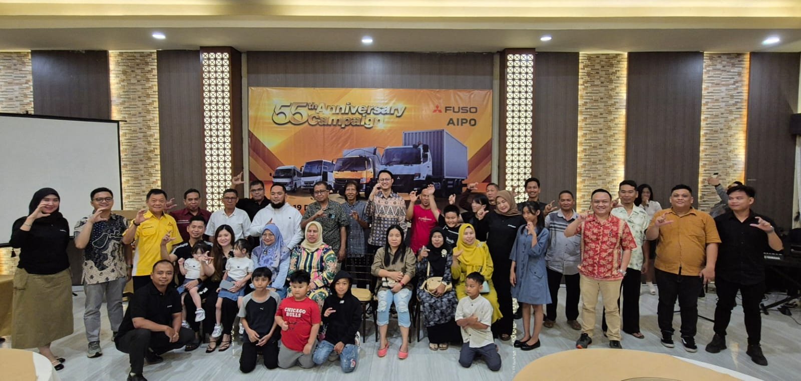 Perkuat Hubungan dengan Pelaku Usaha, Mitsubishi Fuso Gelar Rangkaian Acara Bersama Konsumen dan Promo Spesial 55 Tahun