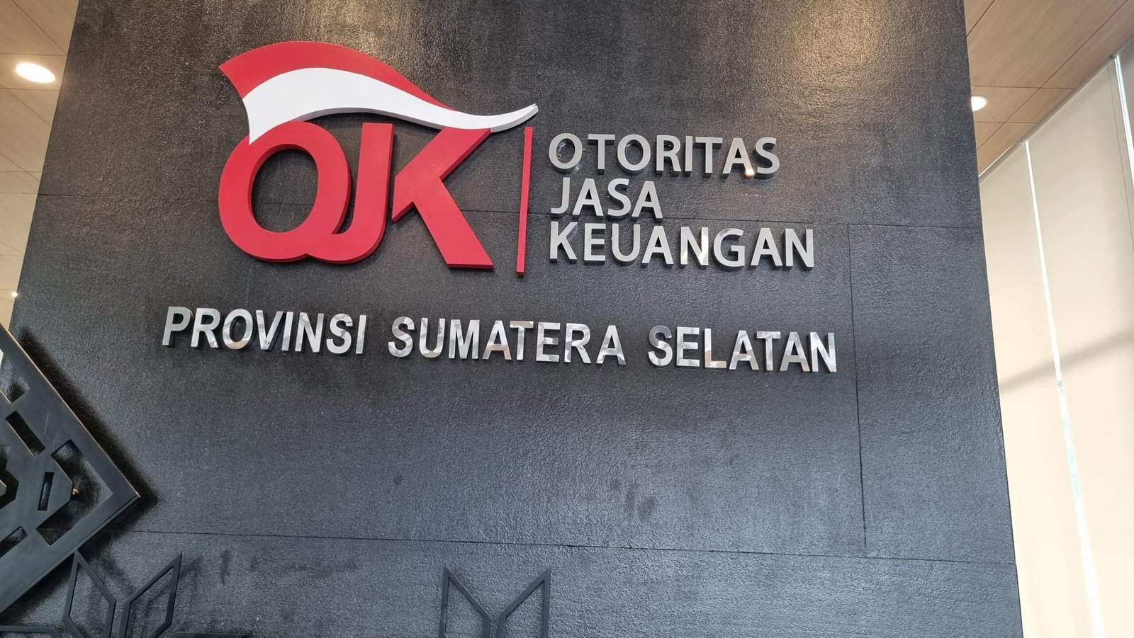 OJK Terbitkan Whitelist Penyelenggara Perdagangan Aset Keuangan Digital dan Aset Kripto Berijin/Terdaftar