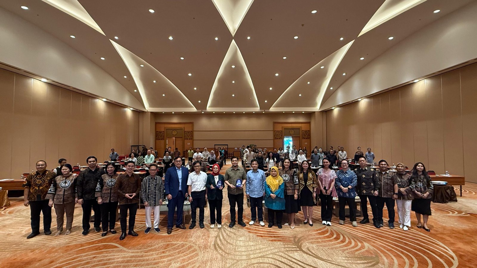 Siloam International Hospitals Perkuat Kapasitas Tenaga Medis untuk Hadirkan Layanan Operasi Jantung & Nyeri Sendi Berstandar Global