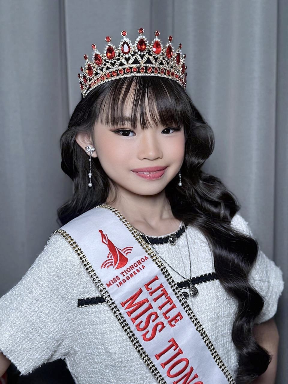 Britney, Gadis Cantik Multitalenta Peraih Miss Tionghoa 2025