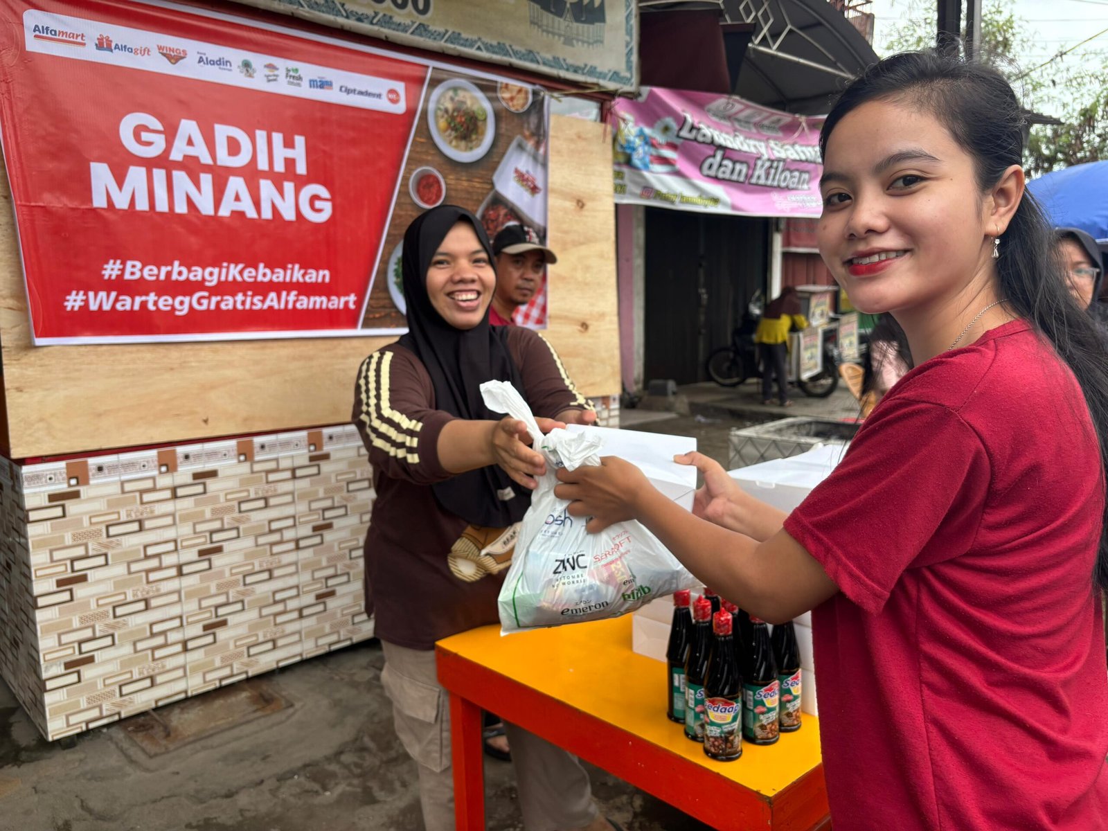 Konsisten Sejak 2021, Warteg Gratis Alfamart Kembali Hadir untuk 60.000 Penerima Manfaat di 34 Kota Selama Ramadan