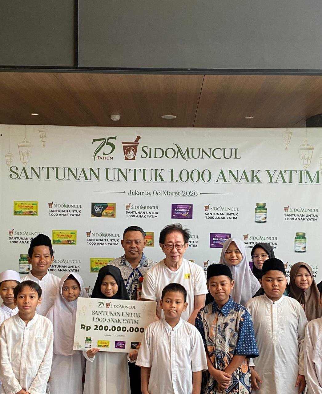Sidomuncul Kembali Berbagi Kasih Kepada 1000 Anak Yatim di Jakarta, Salurkan Bantuan Senilai Rp200 Juta Rupiah