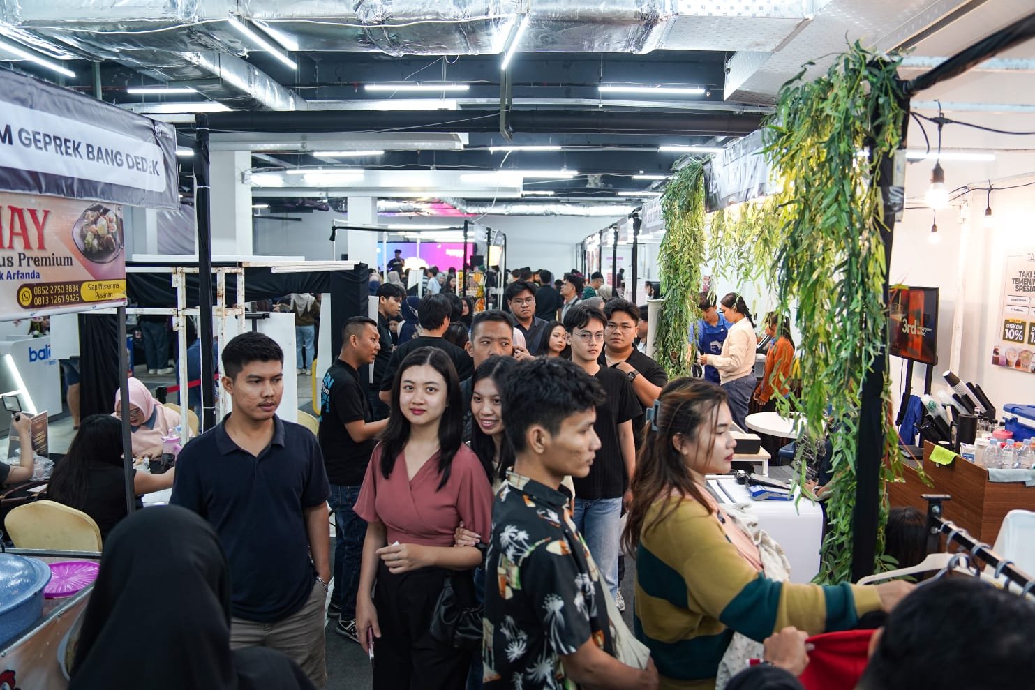 Festival Jajanan Viral Jakarta hadir di Palembang Indah Mall : Pertama di Palembang, Ratusan Menu Hits Langsung dari Jakarta, Bali, Jawa, Medan, & Kalimantan
