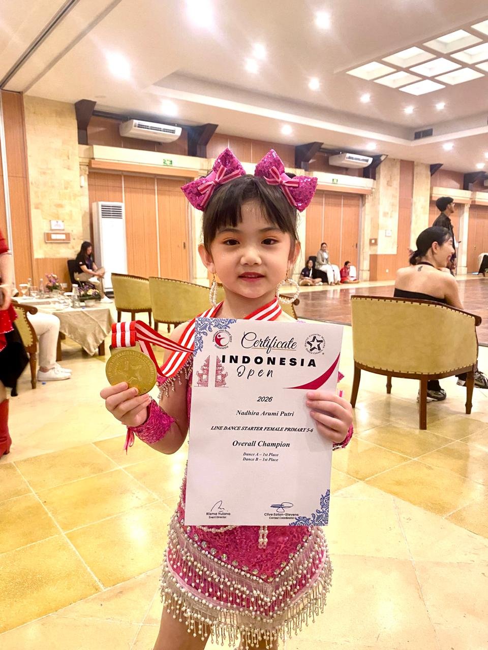 Nadhira, Gadis Kecil Cantik Asal.Palembang Juara Internasional Dance Festival 