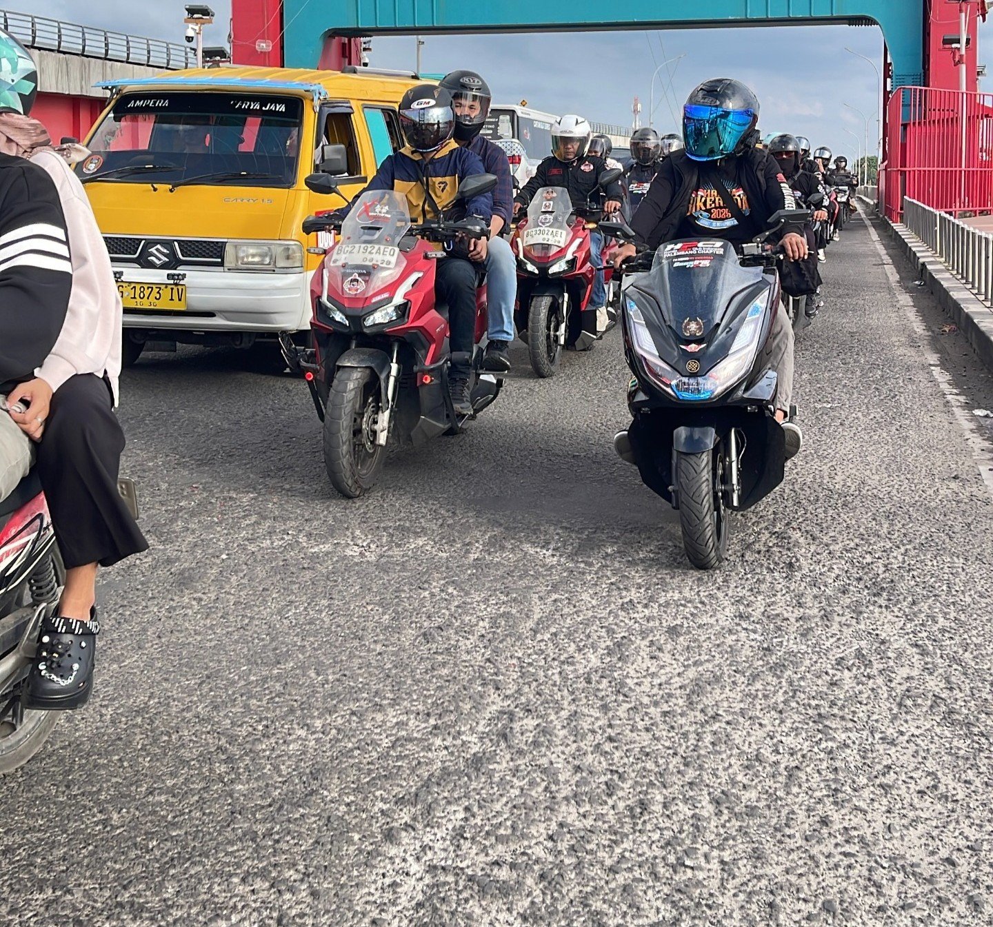 Waspadai Jalan Rusak dengan Prinsip #Cari_Aman
