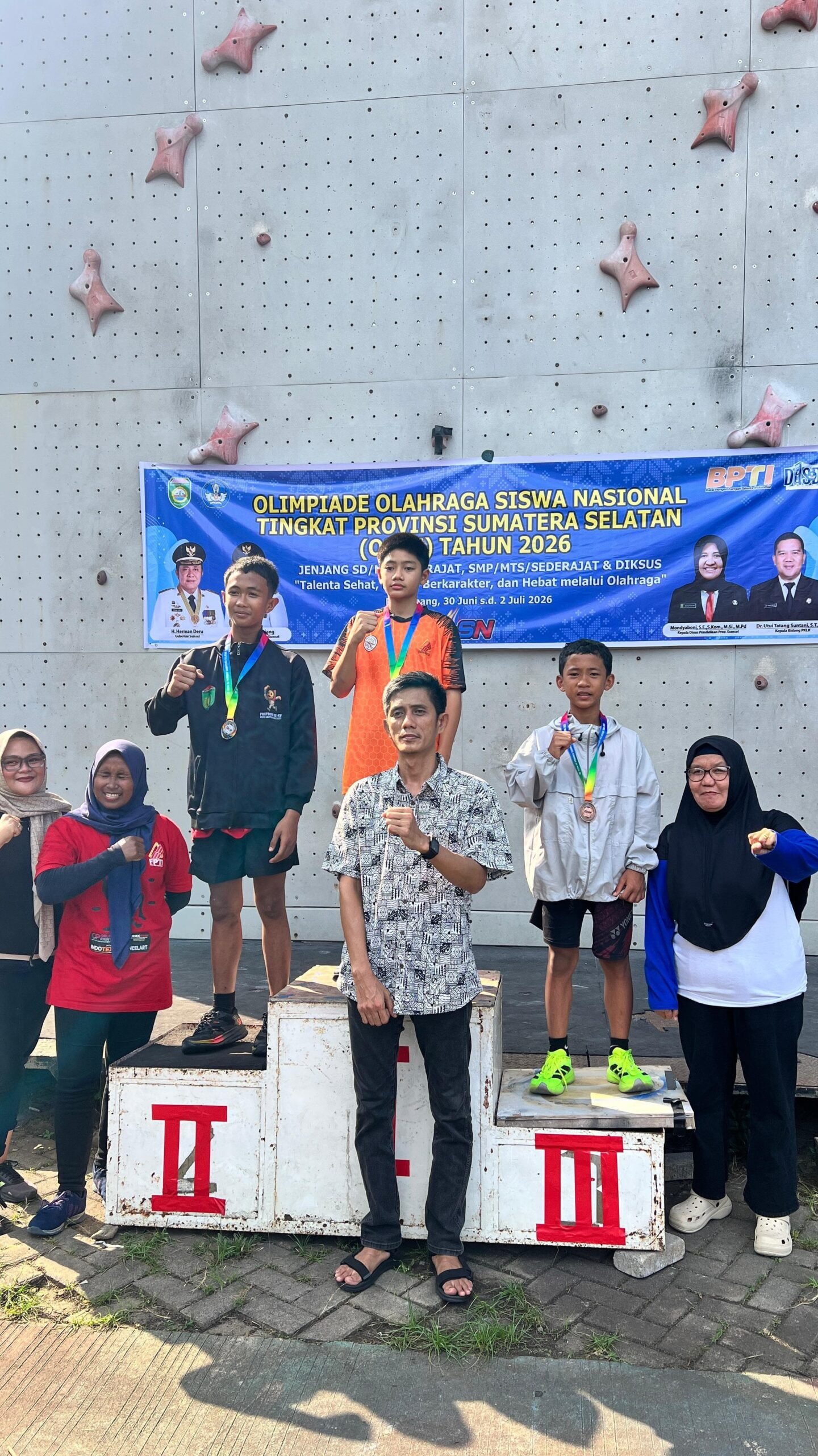 Fatih Noor Kertanegara Persembahkan 2 Emas Untuk Kota Palembang di O2SN Tingkat Provinsi 2026 Cabor Panjat Tebing