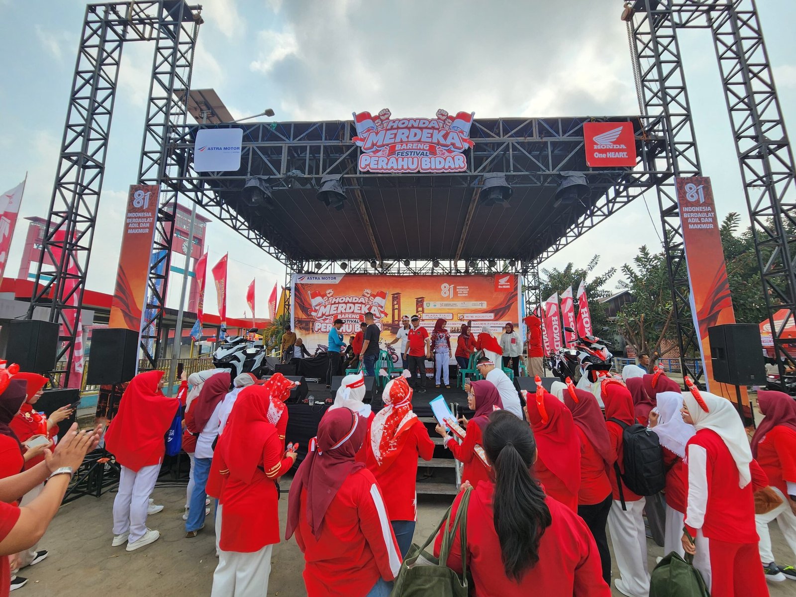Honda Merdeka Hadir di Festival Perahu Bidar, Dukung Kelestarian Budaya Palembang
